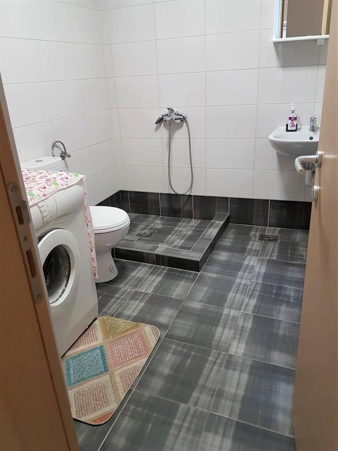 Regina'S Apartments Skopje Bagian luar foto