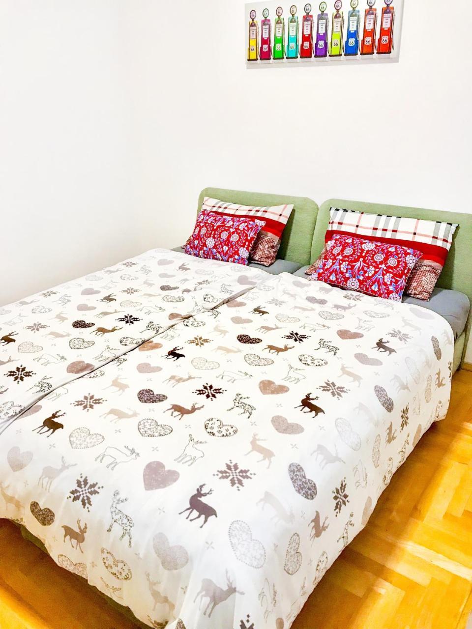 Regina'S Apartments Skopje Bagian luar foto