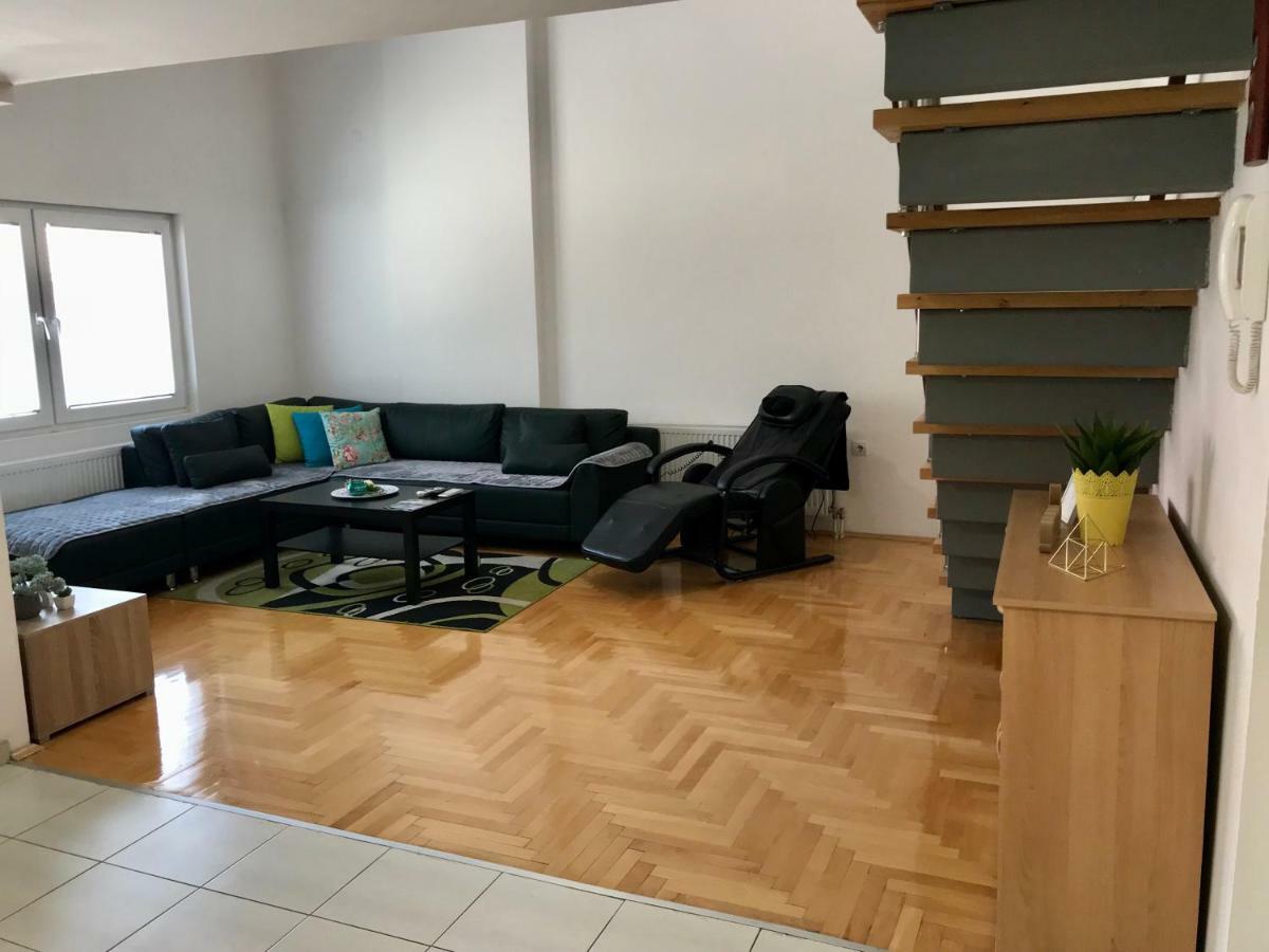 Regina'S Apartments Skopje Bagian luar foto