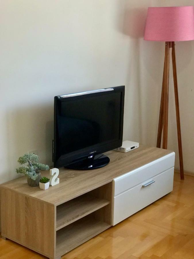 Regina'S Apartments Skopje Bagian luar foto